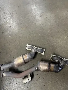 18407584674 Bmw N51 Exhaust Manifolds N51/n52 Oem Low Miles