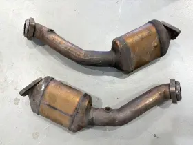 Chevrolet 12569704 2005-2007 Corvette C6 Ls2 6.0l V8 Oem Gm Factory Exhaust Mid Pipe Down Extension