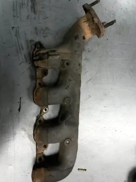 12589270 Chevrolet Left Exhaust Manifold For 01-06 Silverado 3500 8.1