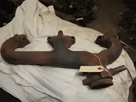 14093653 Chevrolet 1987 1988 1989 1990 1991 Left Exhaust Manifold With Egr Gh226