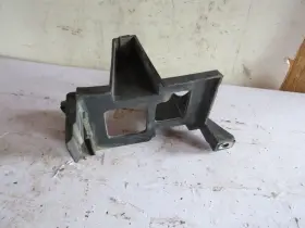 15993635 Chevrolet 2001 01 Gmc 3500 Hd 6.5l Turbo Diesel Fuse Box Mounting Bracket