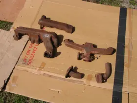 3418623 Chrysler 1972-1974 Mopar A Body Exhaust Manifold 318 Matched Set