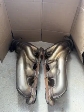 05038757ac Dodge 15-21 Challenger Srt Hellcat Pair Oem Exhaust Manifolds 6.2l / 6.4l