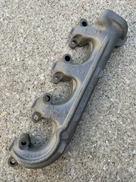 D30e-8481-ca Ford Vintage Oem Cast Iron Exhaust Manifold