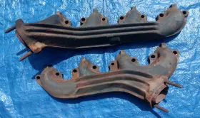 D5te-9431-ab Ford Two Exhaust Manifolds For Carbureted 460 Engine Fits Truck Chassis