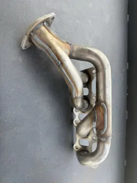 Fr3e-9430-ea Ford 2015-2023 5.0l V8 Mustang Passenger Side Exhaust Manifold Oem# Fr3e-9430-ea Ford 2015-2023 5.0l V8 Mustang Passenger Side Exhaust Manifold Oem#