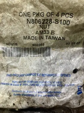 N806228-s100 Ford Nut Lot Of 4 Sk5244 Ds757 B3 Nos
