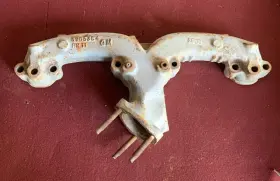 3905364 General Motors 1969-1972 Chevrolet Truck 350 Engine Original Right Side Exhaust Manifold