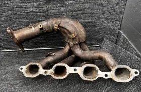 12708511 Gm Oem Driver Left Exhuast Manifold 2020-2024 Chevrolet Corvette 6.2l C8