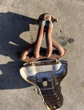 18100-plr-000 Honda 2001 - 2005 Civic Ex Exhaust Manifold Header W Heat Shield