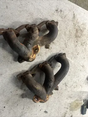 327.ch9210 Jeep Jk Wrangler Oem 3.8l Driver Passenger Exhaust Manifolds 2007-2011