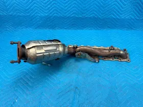 17140-38130 Lexus Gx460 Exhaust Manifold With O2 Sensor Passengers Side 39k 2014-2023 Oem
