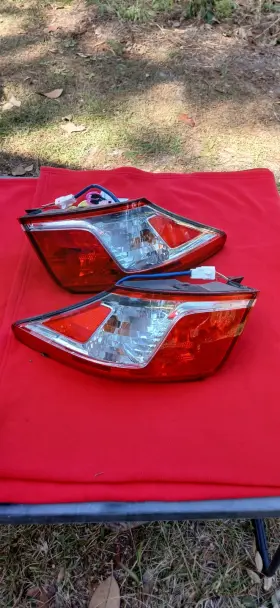 Api2st08 Lexus 2011 2010 2012 Es350 Tail Lights All Four Inner And Outer Lights. Oem