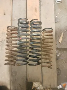 1243242104 Mercedes-benz 1243213904 400e Springs W124 92 93 94 95 190e