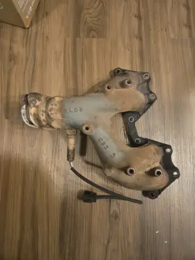 Mr224682 Mitsubishi Oem Mighty Max Dodge Ram 50 2.4l 4g64 Exhaust Manifold With O2 Sensor