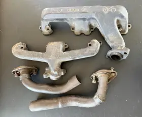 2843963 Mopar A Body Exhaust Manifolds Lh Rh 273 318 1967-1969 Dart Valiant Barracuda V8