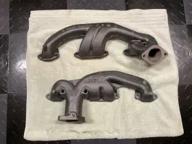Left-2843892 Mopar 1968-1969 B Body 383-440 Hp Exhaust Manifolds