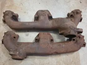 490143 Pontiac 490142 Exhaust Manifolds Pair Part #490142 And