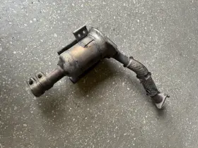 99611302405 Porsche 00-04 Boxster 986 2.7 Left Exhaust System Muffler Downpipe Down Pipe