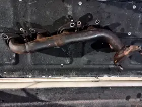 674-104 Toyota Cracked Oem Exhaust Manifold For 98-05 Lexus Land Cruiser Lx470 Drivers