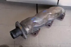 327-50489r Volkswagen 2012 Touareg Tdi Right Passenger Engine Exhaust Manifold 3.0l Diesel